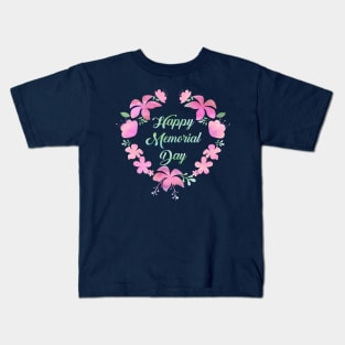 A flower wreath for our heroes in Memorial Day Kids T-Shirt